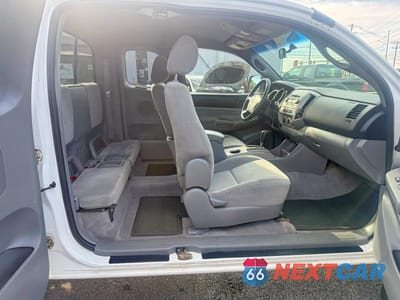 Zdjęcie 6 z 14 samochodu: 2006 TOYOTA TACOMA V6 VIN:5TEUU42N66Z195567 - miniatura