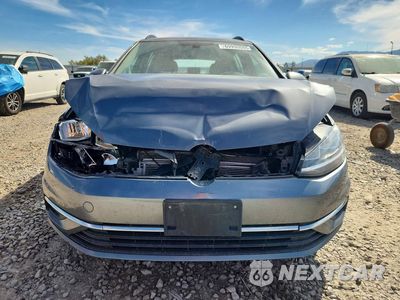 Piąte zdjęcie samochodu w środku: 2018 VOLKSWAGEN GOLF SPORTWAGEN S VIN:3VW117AU6JM752454 - miniatura