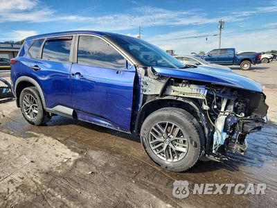 Czwarte zdjęcie samochodu z boku: 2021 NISSAN ROGUE S VIN:5N1AT3AA7MC825845 - miniatura