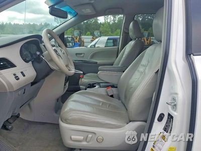 Zdjęcie 7 z 14 samochodu: 2012 TOYOTA SIENNA LE VIN:5TDKK3DC3CS268910 - miniatura