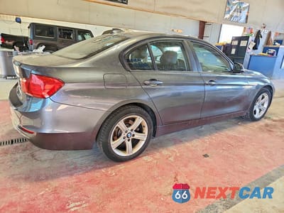 Trzecie zdjęcie samochodu z tyłu: 2015 BMW 328 XI SULEV VIN:WBA3B5C55FF963295 - miniatura