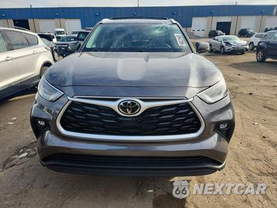 Piąte zdjęcie samochodu w środku: 2024 TOYOTA HIGHLANDER XLE VIN:5TDKDRBH8RS556328 - miniatura