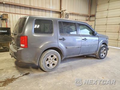 Trzecie zdjęcie samochodu z tyłu: 2015 HONDA PILOT LX VIN:5FNYF3H24FB011358 - miniatura