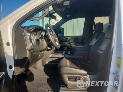 Zdjęcie 7 z 12 samochodu: 2022 GMC SIERRA K2500 AT4 VIN:1GT49PEY9NF269374 - miniatura