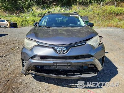 Piąte zdjęcie samochodu w środku: 2016 TOYOTA RAV4 LE VIN:JTMBFREV5GJ071781 - miniatura