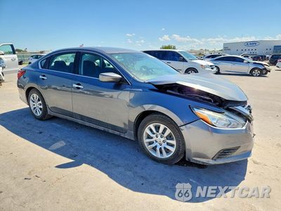 Czwarte zdjęcie samochodu z boku: 2018 NISSAN ALTIMA 2.5 S VIN:1N4AL3AP7JC146815 - miniatura