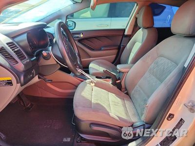 Zdjęcie 7 z 12 samochodu: 2014 KIA FORTE LX VIN:KNAFK4A69E5190516 - miniatura