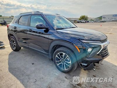 Czwarte zdjęcie samochodu z boku: 2025 CHEVROLET TRAILBLAZER LT VIN:KL79MPSP5SB068474 - miniatura