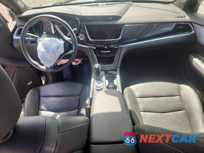Zdjęcie 8 z 14 samochodu: 2025 CADILLAC XT6 PREMIUM LUXURY VIN:1GYKPDRS1SZ117126 - miniatura