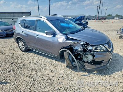 Czwarte zdjęcie samochodu z boku: 2020 NISSAN ROGUE SV VIN:KNMAT2MT2LP505268 - miniatura