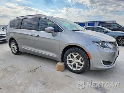 Czwarte zdjęcie samochodu z boku: 2017 CHRYSLER PACIFICA TOURING L VIN:2C4RC1BG4HR654726 - miniatura