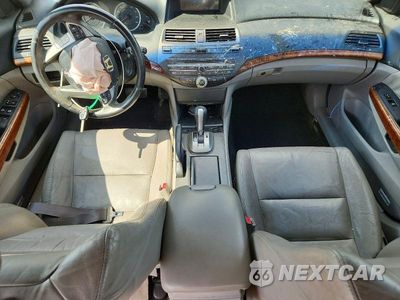 Zdjęcie 8 z 13 samochodu: 2012 HONDA ACCORD EXL VIN:1HGCP2F80CA137781 - miniatura