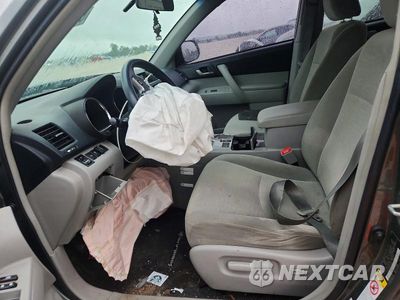 Zdjęcie 7 z 13 samochodu: 2013 TOYOTA HIGHLANDER PLUS VIN:5TDBK3EH9DS249435 - miniatura