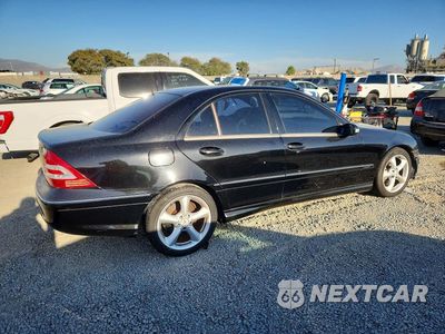 Trzecie zdjęcie samochodu z tyłu: 2005 MERCEDES-BENZ C 230K SPORT SEDAN VIN:WDBRF40J85F716864 - miniatura
