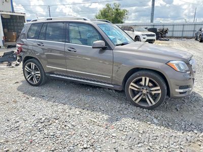 Czwarte zdjęcie samochodu z boku: 2015 MERCEDES-BENZ GLK 350 VIN:WDCGG5HB9FG415597 - miniatura