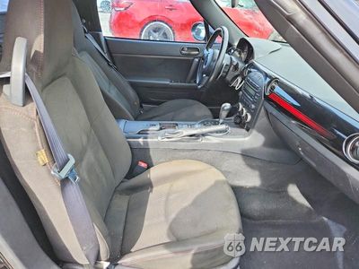 Piąte zdjęcie samochodu w środku: 2014 MAZDA MX-5 MIATA CLUB VIN:JM1NC2MF4E0237363 - miniatura