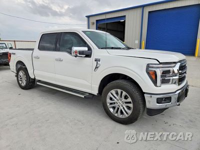 Czwarte zdjęcie samochodu z boku: 2025 FORD F150 LARIAT VIN:1FTFW5L55SFA37753 - miniatura