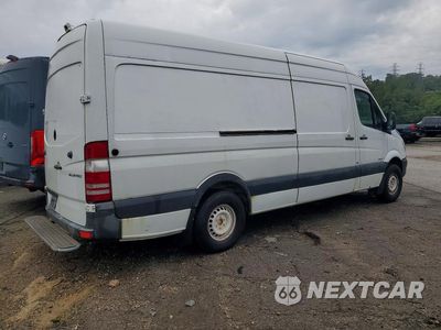 Trzecie zdjęcie samochodu z tyłu: 2015 MERCEDES-BENZ SPRINTER 2500 DELIVERY VAN VIN:WD3PE8DB7FP134847 - miniatura
