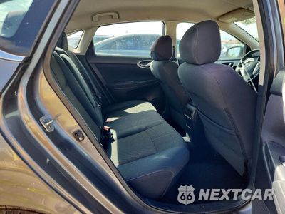 Zdjęcie 10 z 12 samochodu: 2015 NISSAN SENTRA S VIN:3N1AB7AP0FY381045 - miniatura