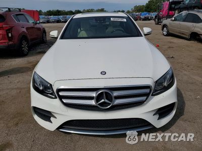 Piąte zdjęcie samochodu w środku: 2017 MERCEDES-BENZ E 300 4MATIC VIN:WDDZF4KB3HA144794 - miniatura