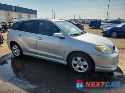 Czwarte zdjęcie samochodu z boku: 2008 TOYOTA MATRIX XR VIN:2T1KR32E08C719954 - miniatura