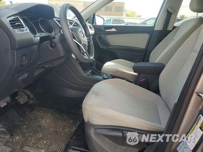 Zdjęcie 7 z 14 samochodu: 2018 VOLKSWAGEN TIGUAN S VIN:3VV0B7AXXJM017564 - miniatura