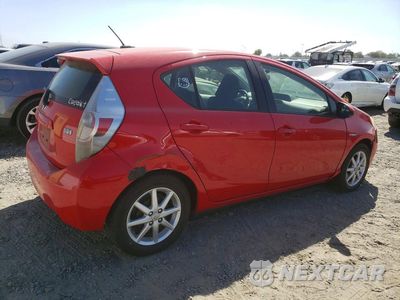 Trzecie zdjęcie samochodu z tyłu: 2012 TOYOTA PRIUS C FOUR VIN:JTDKDTB35C1024122 - miniatura