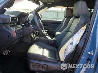 Zdjęcie 7 z 12 samochodu: 2025 TOYOTA 4RUNNER TRD SPORT PREMIUM VIN:JTEVA5BR3S5058195 - miniatura