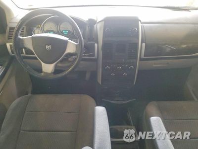 Zdjęcie 8 z 13 samochodu: 2010 DODGE GRAND CARAVAN SXT VIN:2D4RN5D17AR215930 - miniatura