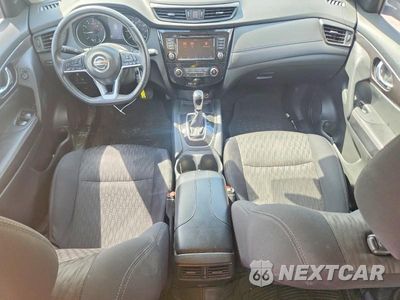 Zdjęcie 8 z 14 samochodu: 2019 NISSAN ROGUE S VIN:5N1AT2MT3KC799944 - miniatura