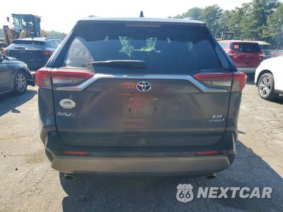 Zdjęcie 6 z 12 samochodu: 2020 TOYOTA RAV4 XSE VIN:JTMEWRFV4LJ031794 - miniatura