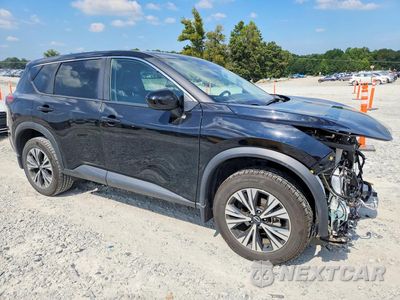 Czwarte zdjęcie samochodu z boku: 2023 NISSAN ROGUE SV VIN:5N1BT3BA8PC937089 - miniatura