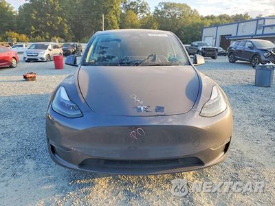 Piąte zdjęcie samochodu w środku: 2023 TESLA MODEL Y VIN:7SAYGDED9PF958473 - miniatura