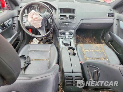 Zdjęcie 8 z 12 samochodu: 2009 MERCEDES-BENZ C 300 4MATIC VIN:WDDGF81X79F233297 - miniatura