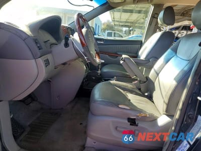 Zdjęcie 7 z 13 samochodu: 2004 TOYOTA SIENNA XLE LIMITED 7 PASSENGER VIN:5TDZA22C54S026698 - miniatura