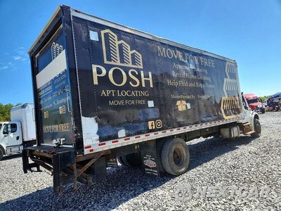 Trzecie zdjęcie samochodu z tyłu: 2012 FREIGHTLINER M2 106 MEDIUM DUTY VIN:1FVACWDT3CDBN8498 - miniatura