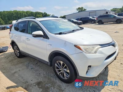Czwarte zdjęcie samochodu z boku: 2017 TOYOTA RAV4 HYBRID XLE VIN:JTMRJREV7HD079572 - miniatura
