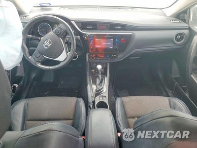 Zdjęcie 8 z 12 samochodu: 2018 TOYOTA COROLLA SE VIN:5YFBURHE9JP741210 - miniatura