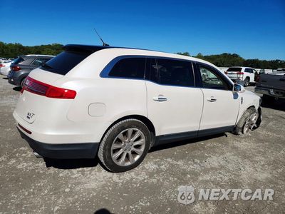 Trzecie zdjęcie samochodu z tyłu: 2018 LINCOLN MKT VIN:2LMHJ5AT8JBL01072 - miniatura