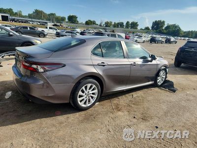 Trzecie zdjęcie samochodu z tyłu: 2023 TOYOTA CAMRY LE VIN:4T1R11AK9PU790598 - miniatura