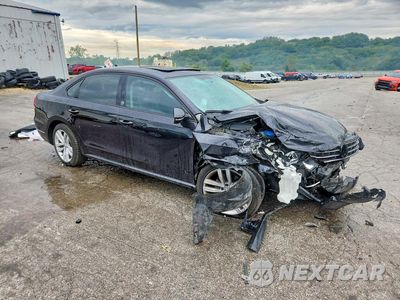 Czwarte zdjęcie samochodu z boku: 2019 VOLKSWAGEN PASSAT WOLFSBURG VIN:1VWLA7A33KC003713 - miniatura