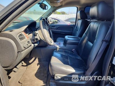 Zdjęcie 7 z 13 samochodu: 2009 CHEVROLET SUBURBAN C1500 LT VIN:1GNFC26059R268756 - miniatura