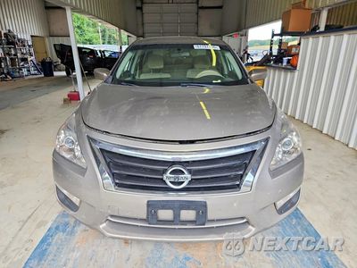 Piąte zdjęcie samochodu w środku: 2015 NISSAN ALTIMA 2.5 S VIN:1N4AL3AP1FN301256 - miniatura