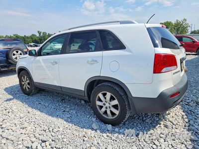 Drugie zdjęcie samochodu z przodu: 2011 KIA SORENTO LX VIN:5XYKT3A1XBG135718 - miniatura