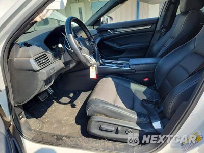 Zdjęcie 7 z 13 samochodu: 2018 HONDA ACCORD SPORT VIN:1HGCV1F32JA207900 - miniatura