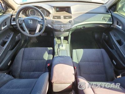Zdjęcie 8 z 13 samochodu: 2012 HONDA ACCORD VIN:1HGCP2F3XCA222373 - miniatura