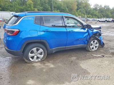 Trzecie zdjęcie samochodu z tyłu: 2021 JEEP COMPASS LATITUDE VIN:3C4NJDBB6MT502979 - miniatura