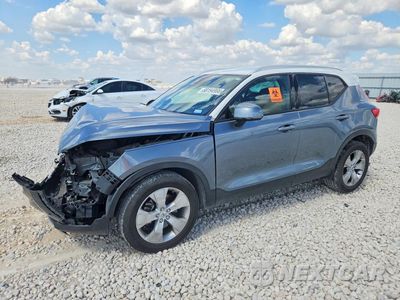 2019 VOLVO XC40 T5 MOMENTUM YV4162UK7K2058069 - główne zdjęcie licytacji z USA - miniatura