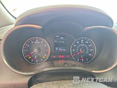 Zdjęcie 9 z 12 samochodu: 2015 KIA FORTE LX VIN:KNAFX4A60F5347112 - miniatura