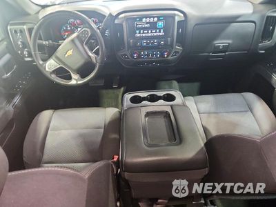 Zdjęcie 8 z 12 samochodu: 2017 CHEVROLET SILVERADO K1500 LT VIN:1GCVKREC5HZ399163 - miniatura